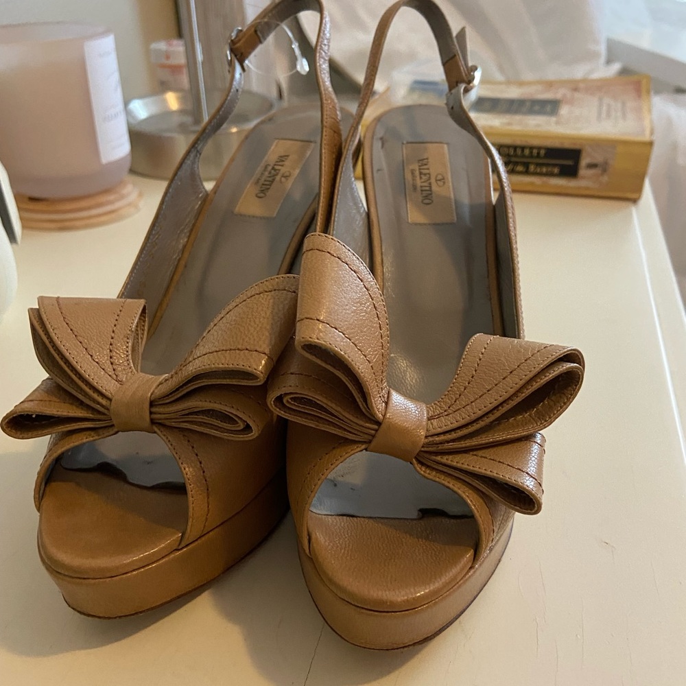 Garavani Valentino Wedges with Bow